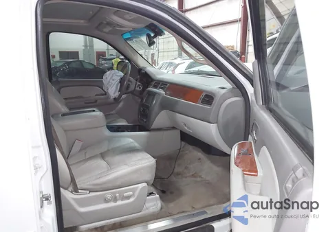 2008 GMC Yukon Xl 1500 Slt z USA, uszkodzony, nr VIN 1GKFK16358J250226